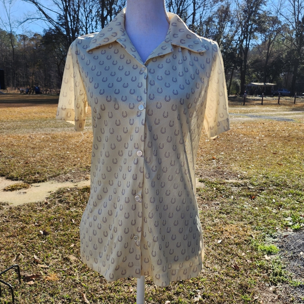 Vintage 70s Horseshoe Top